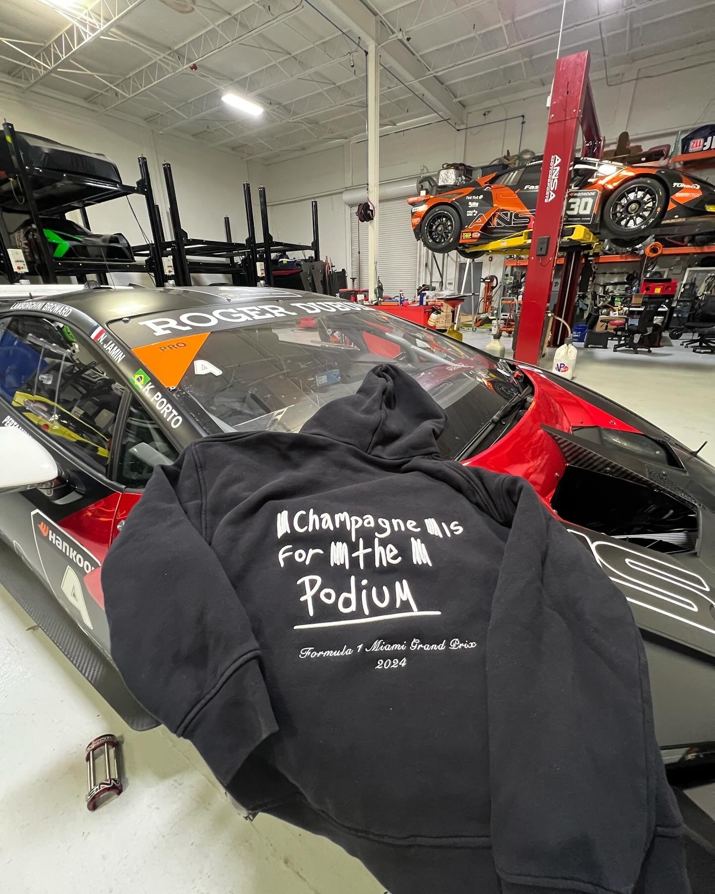 Champagne is for the podium - Winners hoodie