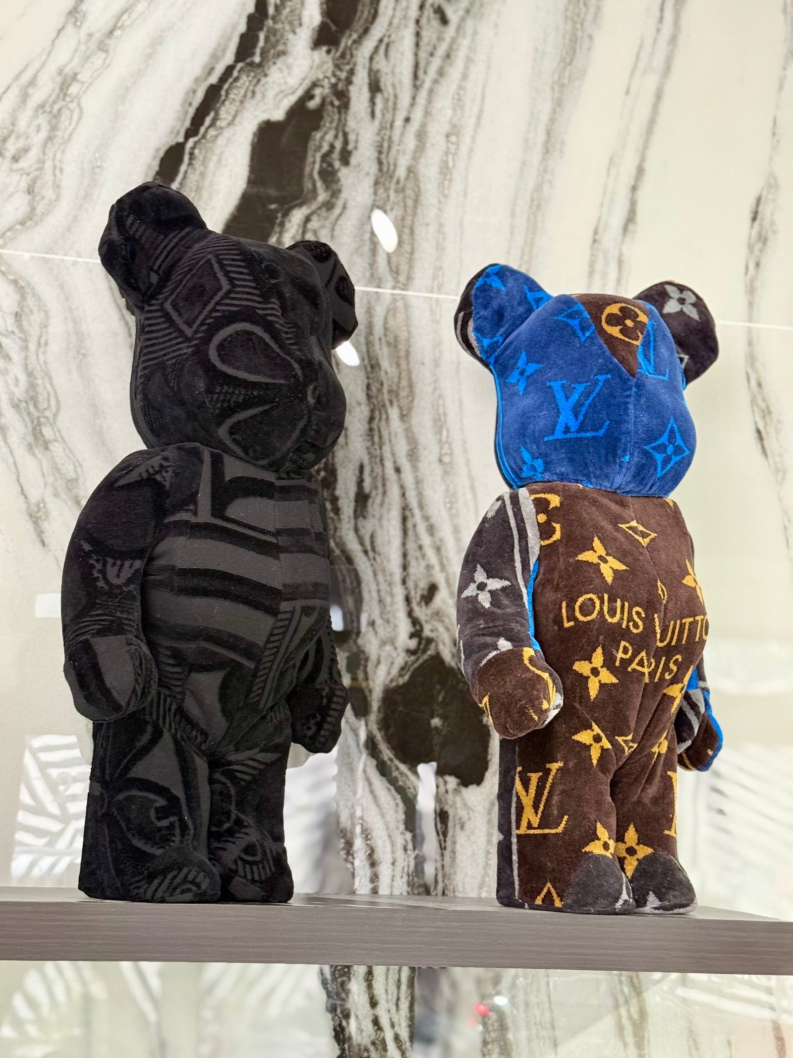 Dior towel bear brick